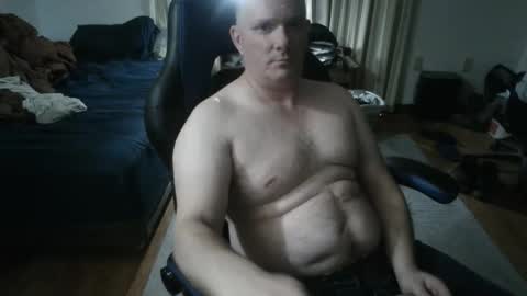 Snapshot of emsguy1 chatting on April 22, 4:04 am Matt online show from April 22, 4:04 am
