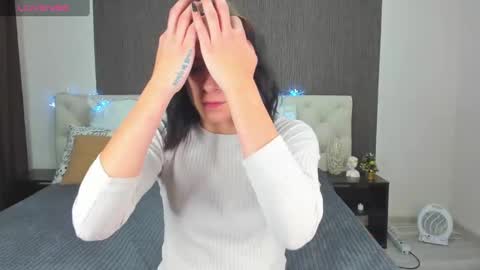 Snapshot of emy__angel chatting on December 30, 3:36 am emy__angel online show from December 30, 3:36 am