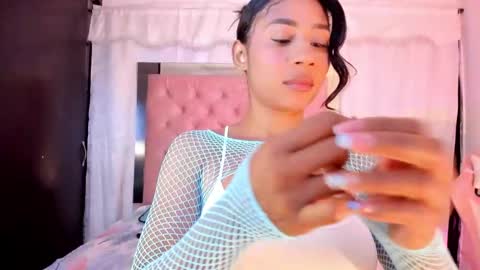 Snapshot of emy_bw chatting on March 1, 11:04 pm Emy New profile my other account was suspended follow me online show from March 1, 11:04 pm