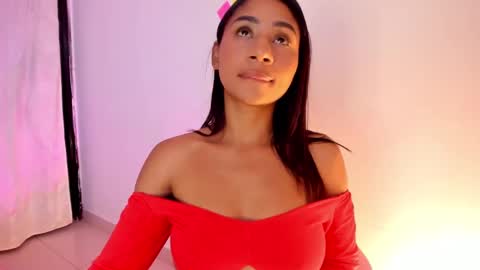 Snapshot of emy_bw chatting on March 4, 11:32 pm Emy New profile my other account was suspended follow me online show from March 4, 11:32 pm