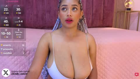 Snapshot of emy_leon chatting on January 9, 10:41 pm Emy online show from January 9, 10:41 pm