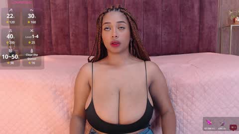 Snapshot of emy_leon chatting on February 6, 7:51 pm Emy online show from February 6, 7:51 pm