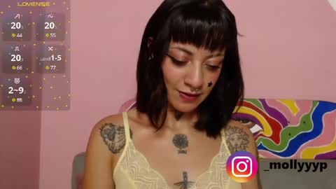 emy_molly online show from February 17, 1:36 am