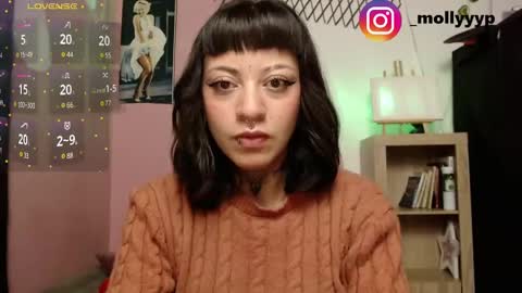 emy_molly online show from March 10, 11:10 am