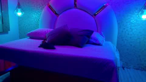 Emy  online show from December 18, 11:38 am