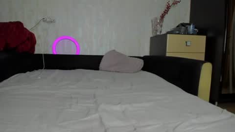 emydeliro online show from June 24, 4:06 pm
