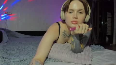 emydeliro online show from July 21, 8:00 pm