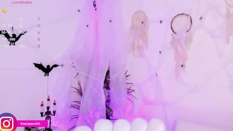 Emily online show from October 23, 8:29 pm