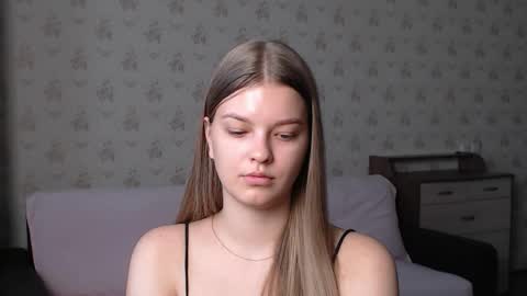 EmySway online show from October 26, 6:52 am