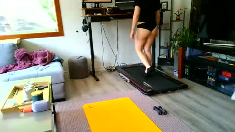 emyxxl online show from June 12, 12:48 pm