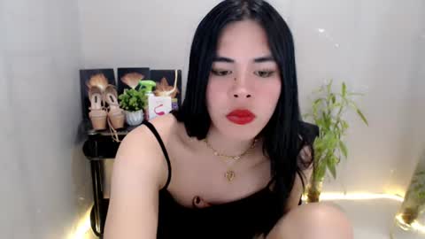 enchantress_mia03 online show from June 18, 9:14 am