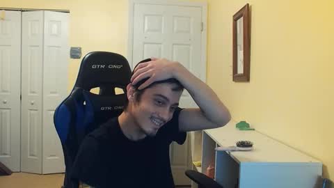 Snapshot of endlessfun21443 chatting on December 15, 9:41 pm endlessfun21443 online show from December 15, 9:41 pm