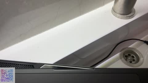 Mia online show from December 7, 12:52 am