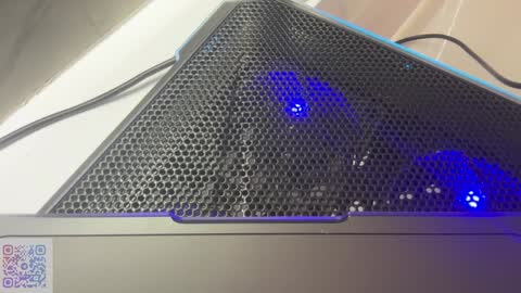 Mia online show from December 13, 11:50 pm