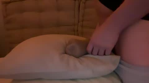 Snapshot of endlessslover chatting on February 8, 10:57 pm Alan online show from February 8, 10:57 pm