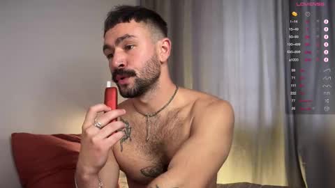 Snapshot of enen_glo chatting on September 21, 9:11 am Enen online show from September 21, 9:11 am