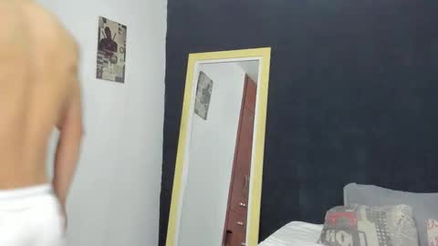 Gio online show from March 17, 2:27 am