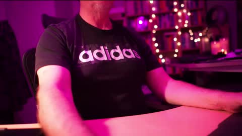 uk online show from October 16, 10:22 pm