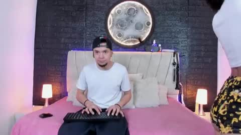 engel_and_diny online show from August 2, 2:54 am