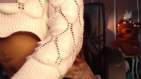 Snapshot of engel_devil chatting on February 18, 12:56 pm Engel online show from February 18, 12:56 pm