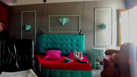 Snapshot of engel_devil chatting on April 21, 12:33 pm Engel online show from April 21, 12:33 pm