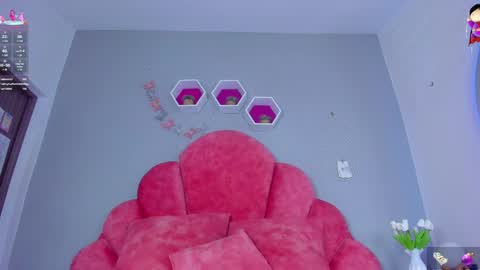  E N G E L  online show from February 8, 10:40 pm