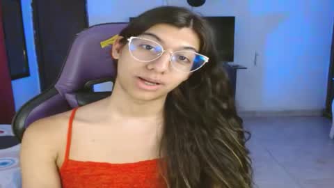 Snapshot of engiel_phoenix chatting on April 11, 9:52 pm Engiel phoenix instagram engiel 13 online show from April 11, 9:52 pm