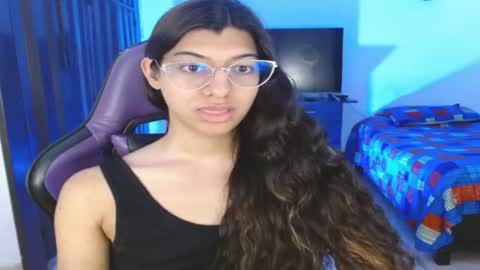 Snapshot of engiel_phoenix chatting on June 5, 9:53 pm Engiel phoenix instagram engiel 13 online show from June 5, 9:53 pm