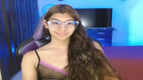 Snapshot of engiel_phoenix chatting on July 25, 7:22 pm Engiel phoenix instagram engiel 13 online show from July 25, 7:22 pm