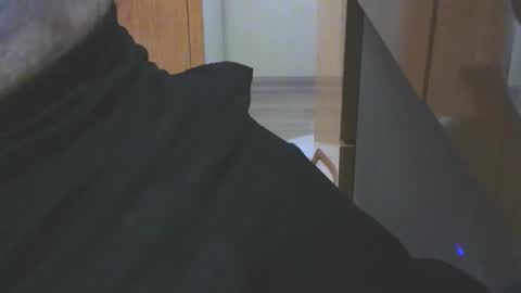 Snapshot of engin_83 chatting on November 16, 12:49 am engin_83 online show from November 16, 12:49 am