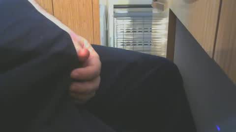 Snapshot of engin_83 chatting on December 13, 8:58 pm engin_83 online show from December 13, 8:58 pm