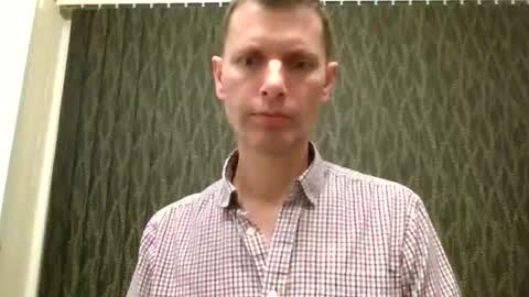 Snapshot of englishguy183 chatting on March 16, 6:45 pm EnglishGuy183 online show from March 16, 6:45 pm