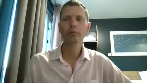 Snapshot of englishguy183 chatting on March 18, 5:49 pm EnglishGuy183 online show from March 18, 5:49 pm