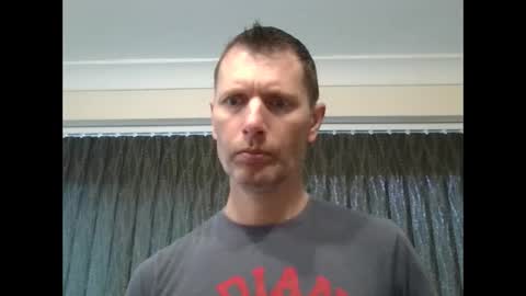 Snapshot of englishguy183 chatting on March 24, 9:14 am EnglishGuy183 online show from March 24, 9:14 am