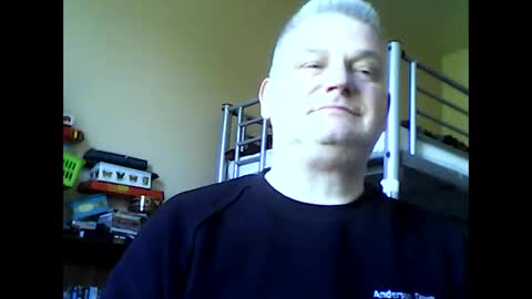 englishguysurrey online show from April 30, 8:20 am