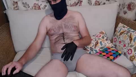 englishshyguyuk online show from November 5, 7:58 pm