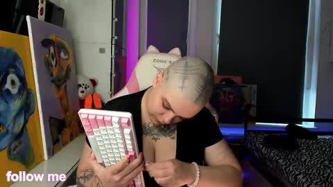 enigmastella online show from January 17, 11:04 am