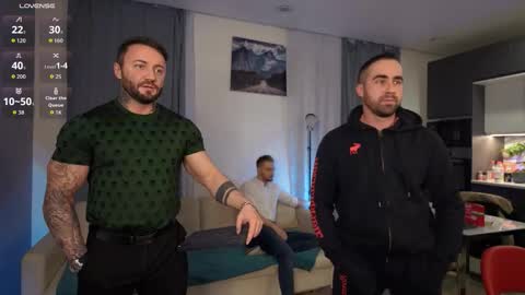 Johnny online show from October 26, 4:24 pm