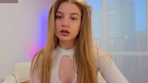 enjoyeverymoment_ online show from October 8, 3:20 pm