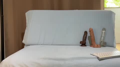 Snapshot of enjoythetrip chatting on February 26, 3:19 pm Luke online show from February 26, 3:19 pm