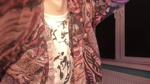 Snapshot of enkeer chatting on October 22, 10:31 pm Enker online show from October 22, 10:31 pm