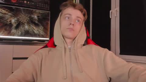 Snapshot of enkeer chatting on November 2, 3:25 pm Enker online show from November 2, 3:25 pm