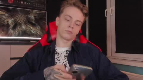 Snapshot of enkeer chatting on November 10, 5:12 pm Enker online show from November 10, 5:12 pm