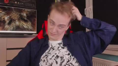 Snapshot of enkeer chatting on November 28, 2:36 am Enker online show from November 28, 2:36 am