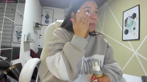 Snapshot of enma_clark chatting on February 16, 4:08 am Enma clark online show from February 16, 4:08 am