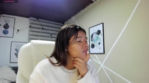 Snapshot of enma_clark chatting on March 23, 4:05 am Enma clark online show from March 23, 4:05 am