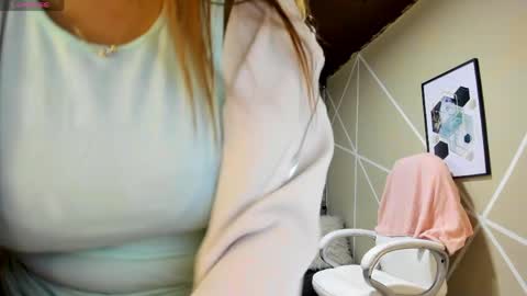 Snapshot of enma_clark chatting on April 20, 4:04 am Enma clark online show from April 20, 4:04 am