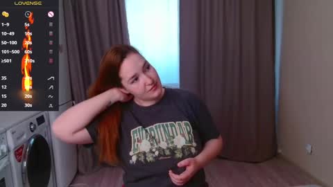 Snapshot of enorolve chatting on February 14, 2:12 pm Horny Mary online show from February 14, 2:12 pm