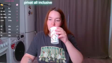 Snapshot of enorolve chatting on February 19, 11:06 am Horny Mary online show from February 19, 11:06 am