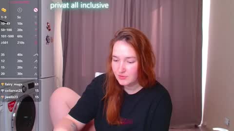 Snapshot of enorolve chatting on February 26, 6:15 am Horny Mary online show from February 26, 6:15 am